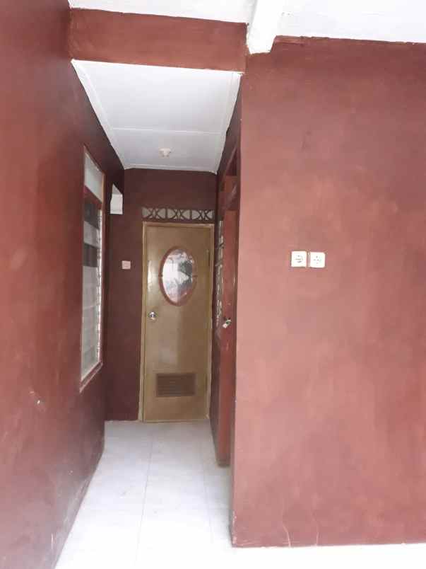 dijual rumah wisma penjaringan sari