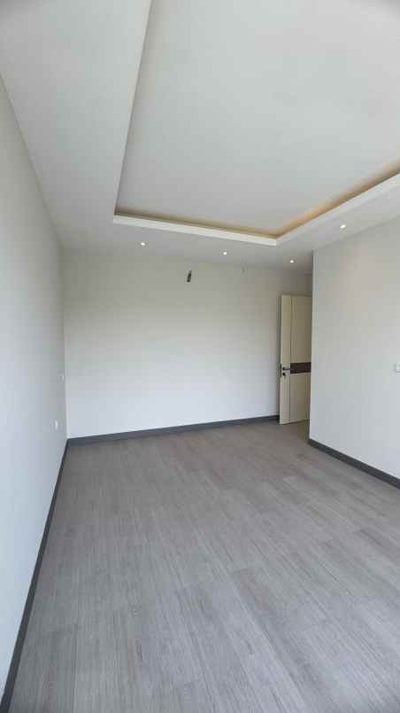 dijual rumah woodland citraland