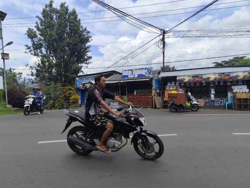 dijual tanah jalan abdul gani atas