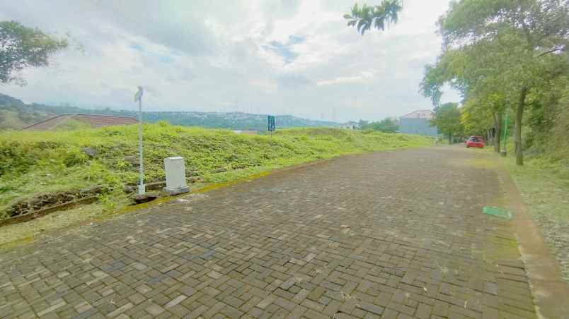 dijual tanah jl bukit hijau