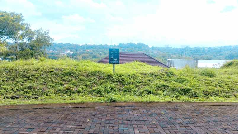 dijual tanah jl bukit hijau