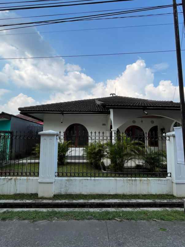 dijual tanah jl pd cabe ilir tangsel