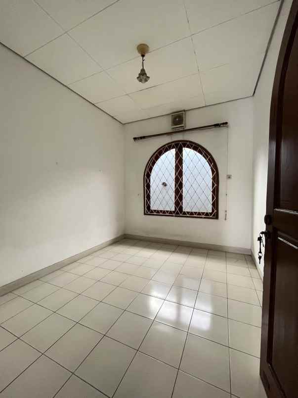 dijual tanah jl pd cabe ilir tangsel