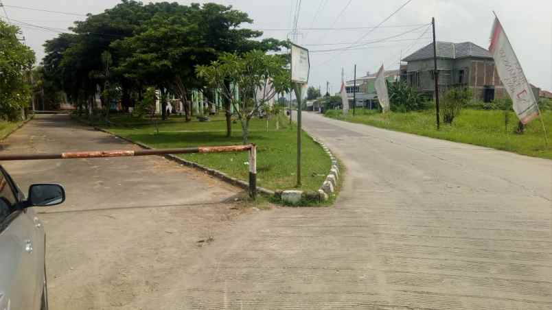 dijual tanah komplek buana tamansari