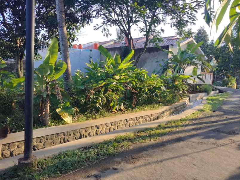 dijual tanah pinggir jl desa di cilimus kuningan