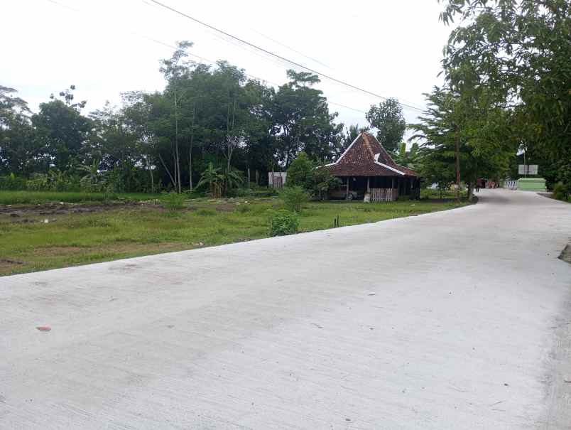 dijual tanah sumberharjo prambanan