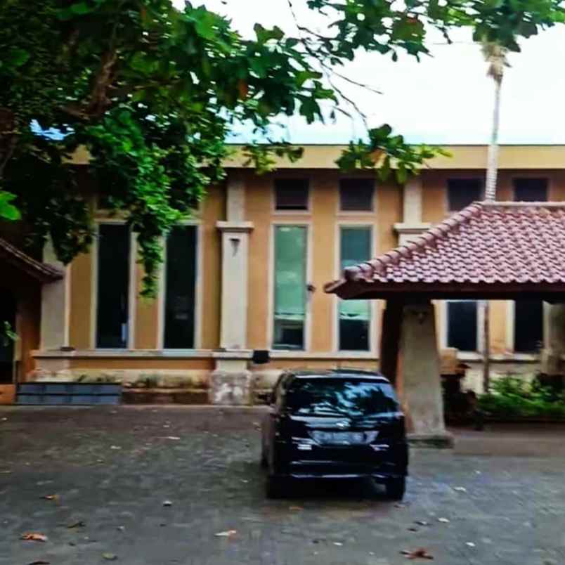 dijual tanah teuku umar barat