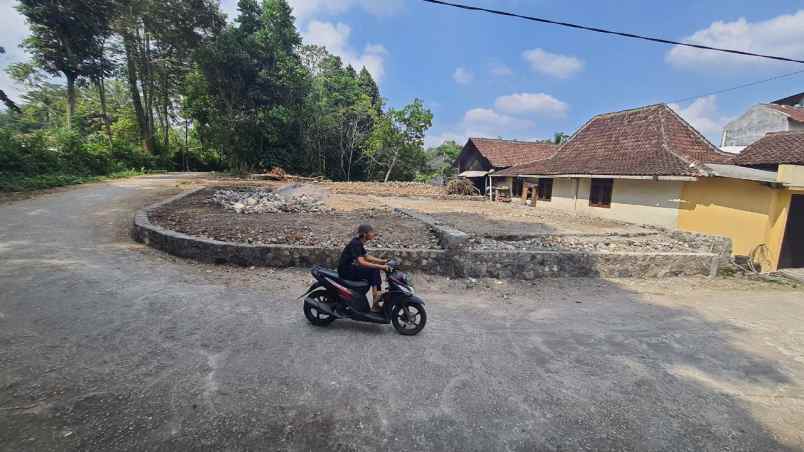 dijual tanah umbulmartani ngemplak