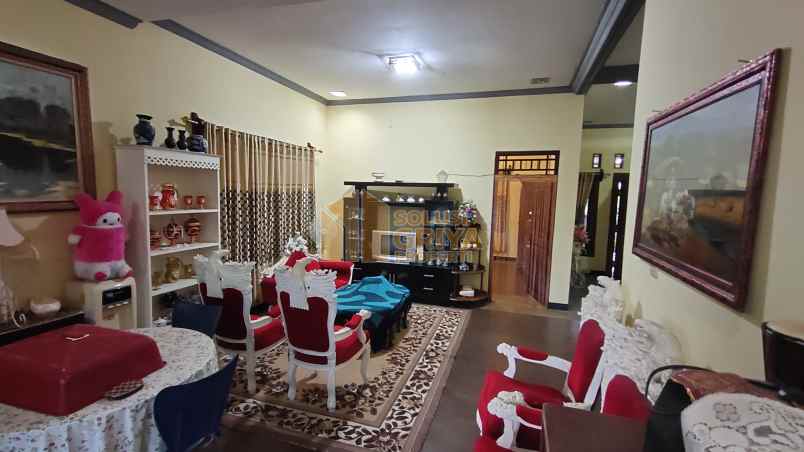 dijual villa desa pasir angin kec