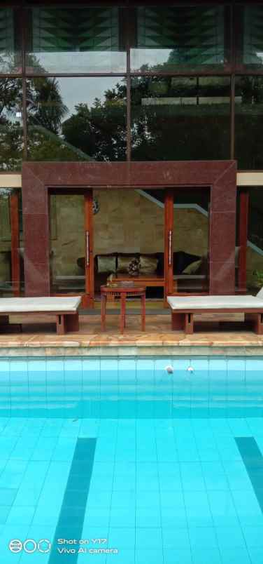 dijual villa di sentul bogor