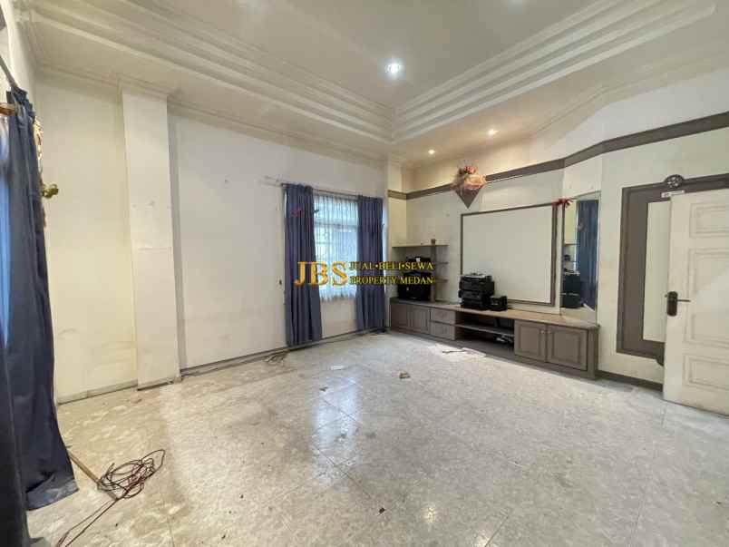 dijual villa jalan multatuli