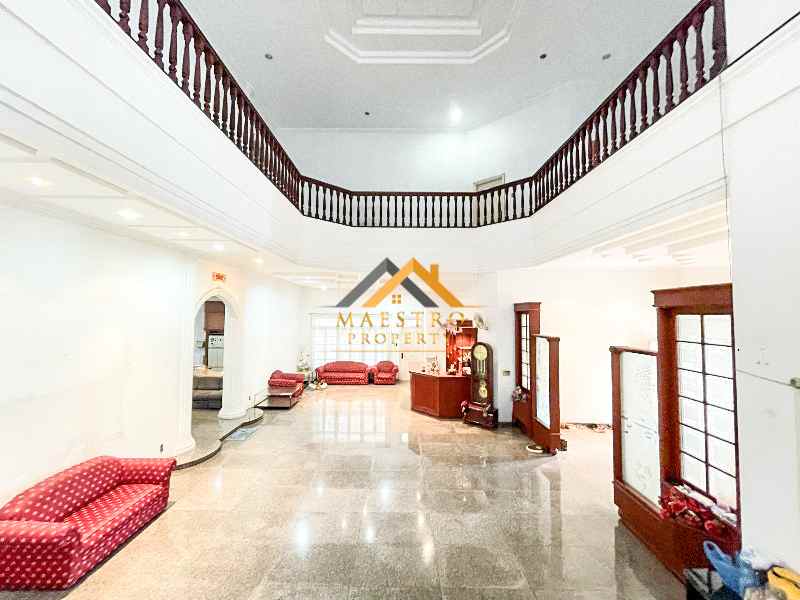 dijual villa jalan multatuli medan