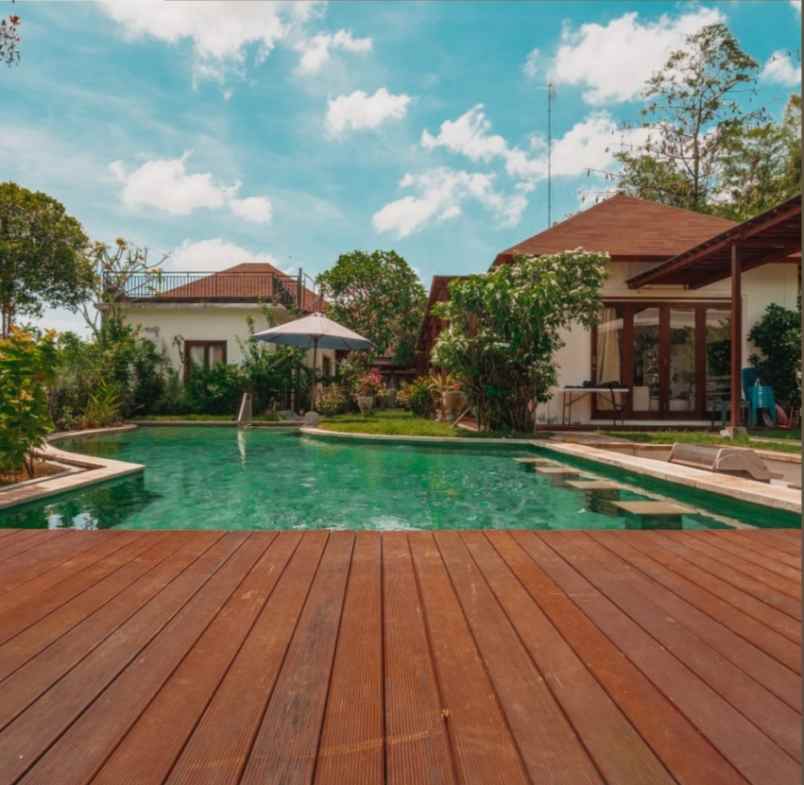 dijual villa jimbaran badung bali