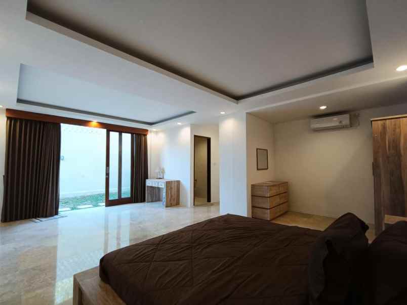 dijual villa jl gedong sari benoa kec