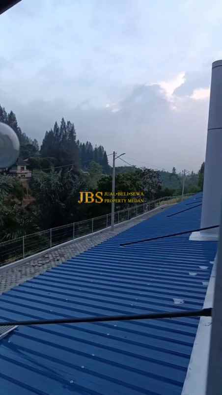 dijual villa komplek eiffel of