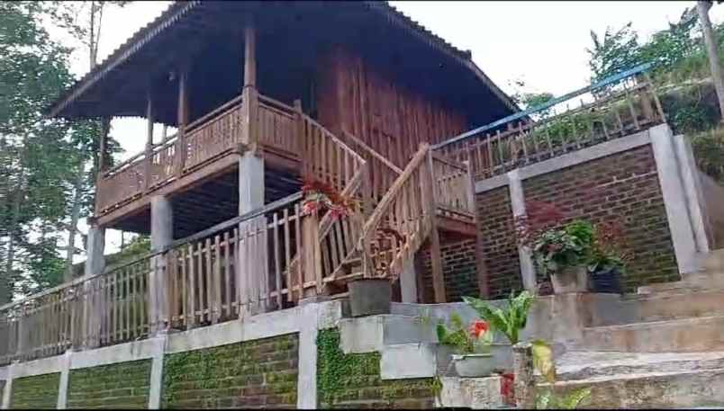 dijual villa lembang maribaya