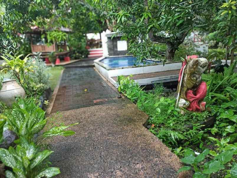 dijual villa mumbul nusa dua kec kuta