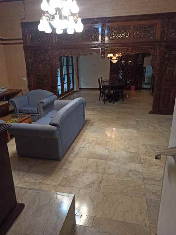 dijual villa mumbul nusa dua kec kuta