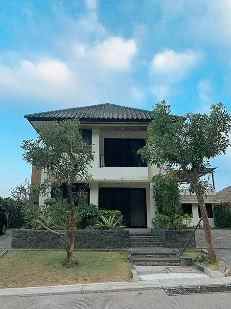 dijual villa taman dayu