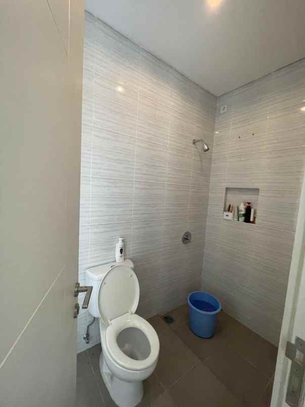 dijual villa taman dayu