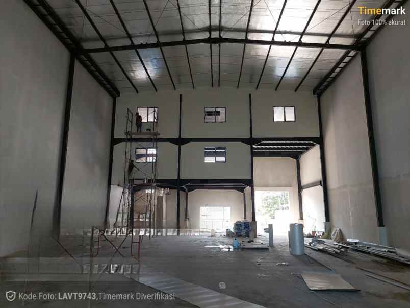 disawakan gudang industri delta silicon lippo cikarang