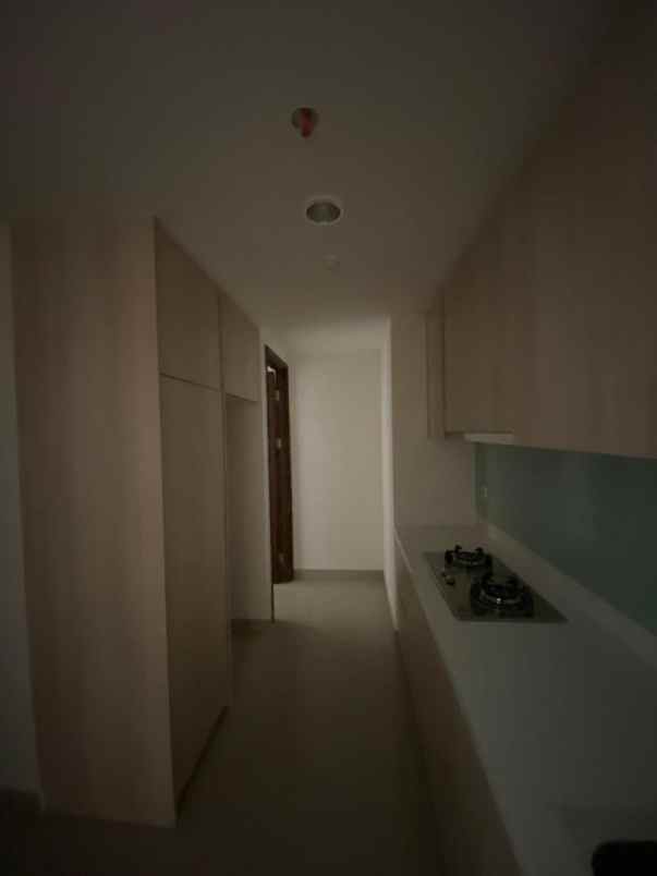 disewakan apartemen apt the kensington kelapa