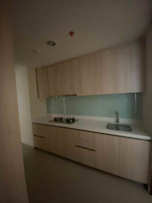 disewakan apartemen apt the kensington kelapa