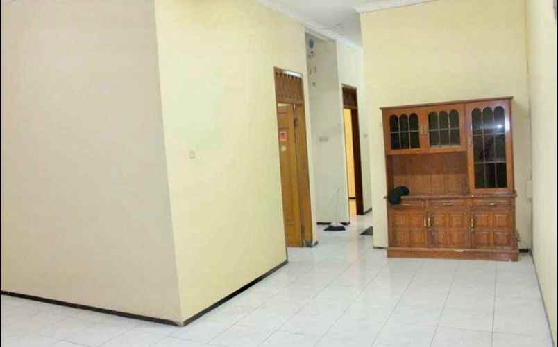 disewakan murah rumah di ngagel surabaya