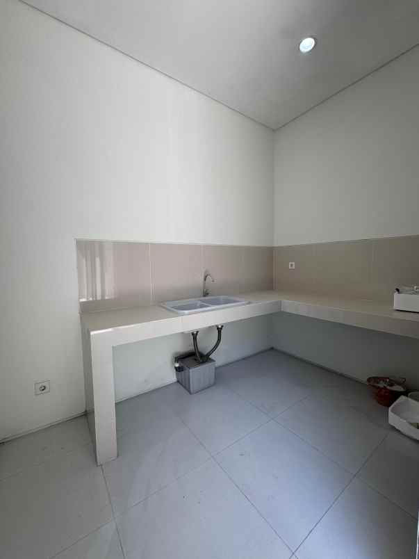 disewakan rumah citraland utama