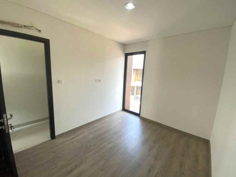 disewakan rumah cluster wisteria metland