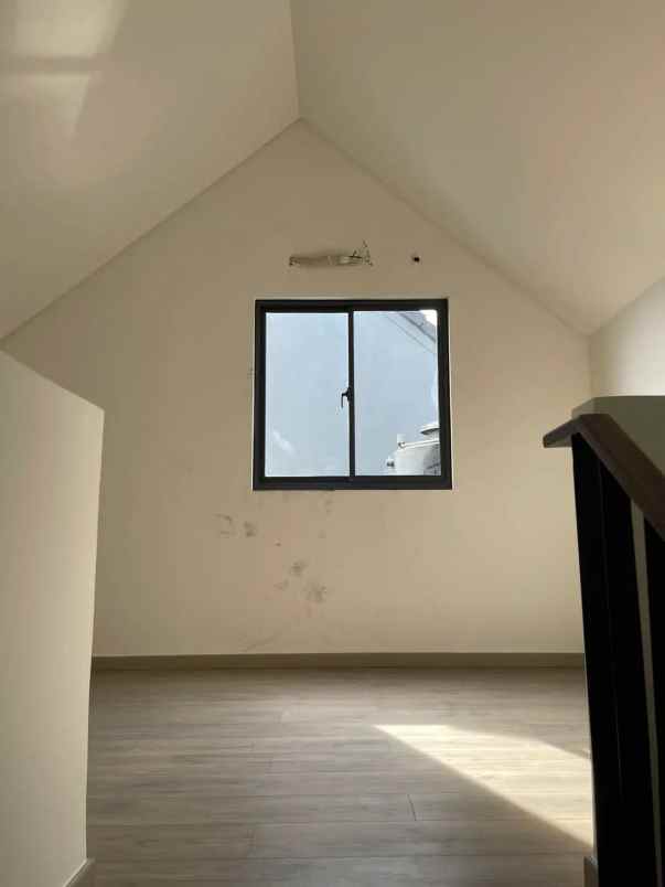 disewakan rumah cluster wisteria metland