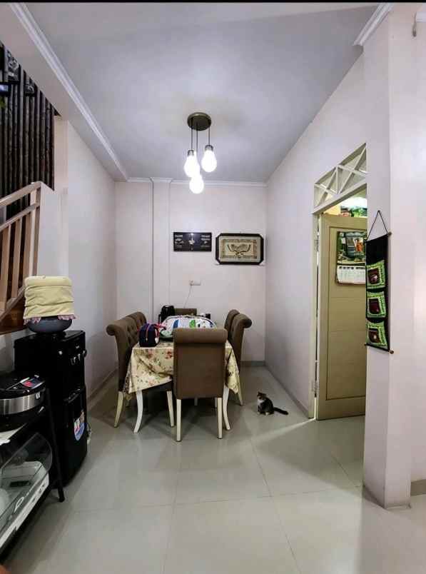 disewakan rumah dalam komplek kav dki jakarta timur
