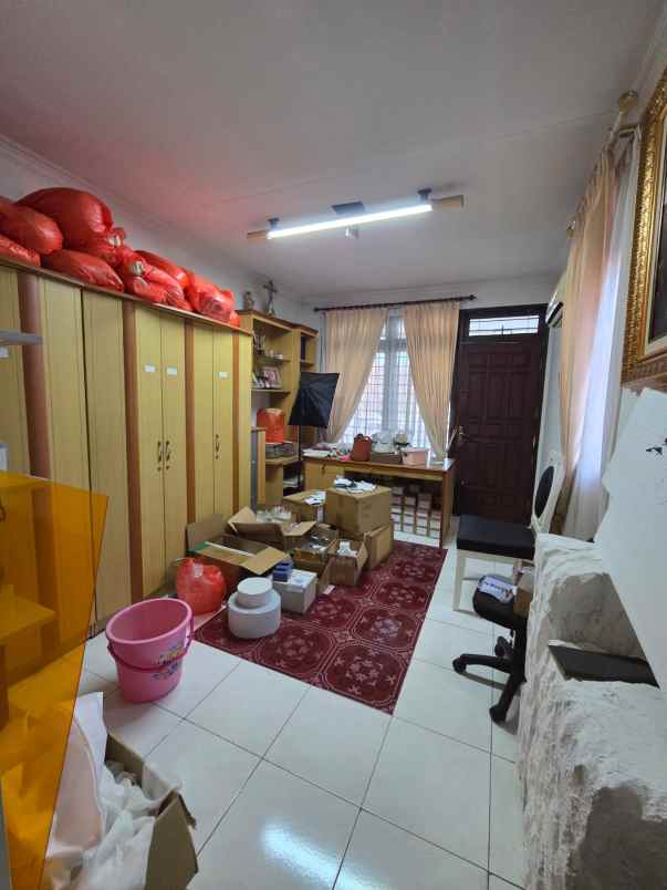 disewakan rumah darmo harapan