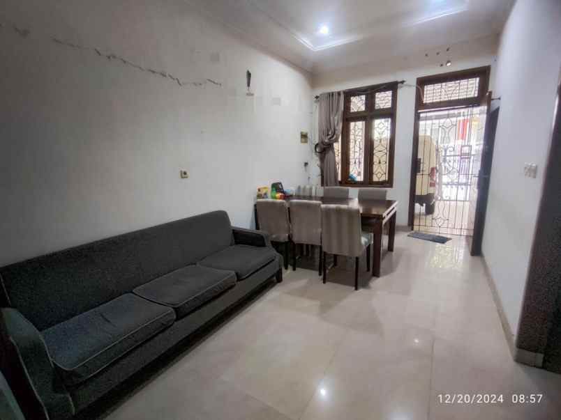 disewakan rumah kelapa gading