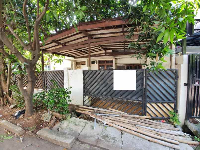 disewakan rumah kelapa nias kelapa gading