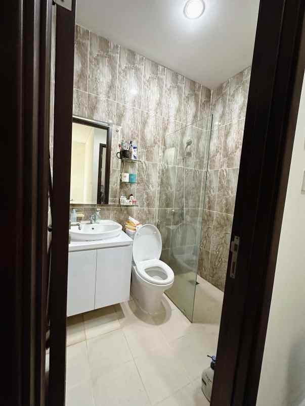 disewakan rumah lavon swan city 1 cikupa