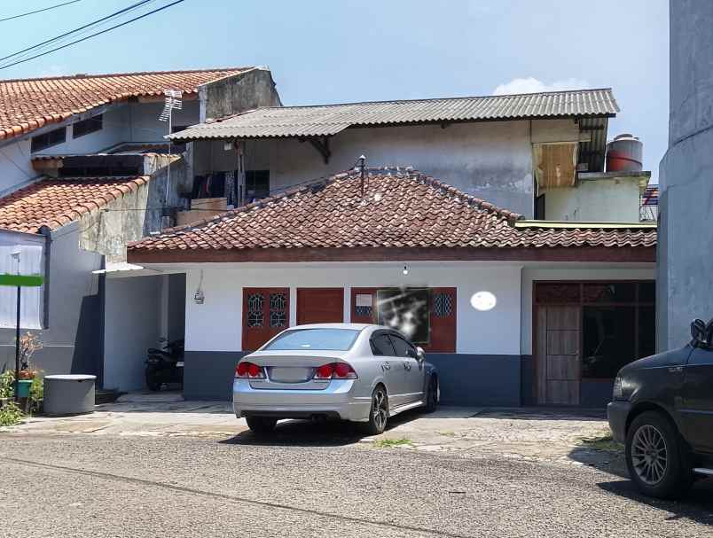 disewakan rumah sayap jl pajajaran bandung