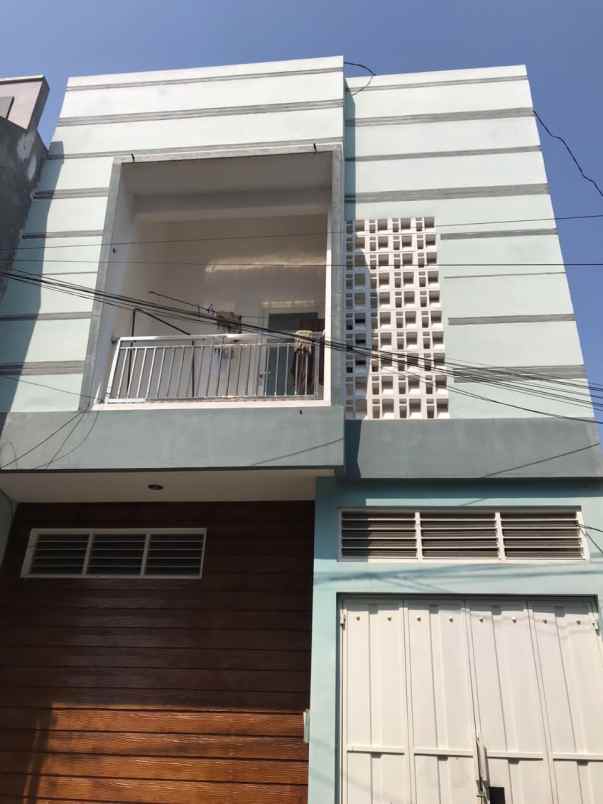 exclusive kost dijual full furnished 2 m