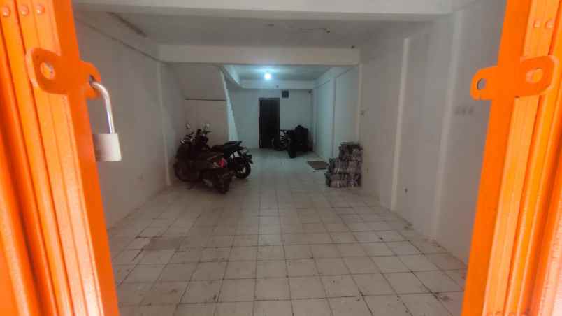 jual ruko komplek di jl prof dr latumeten jelambar
