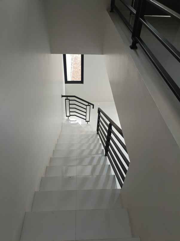 jual rumah baru kav dki meruya utara jak bar