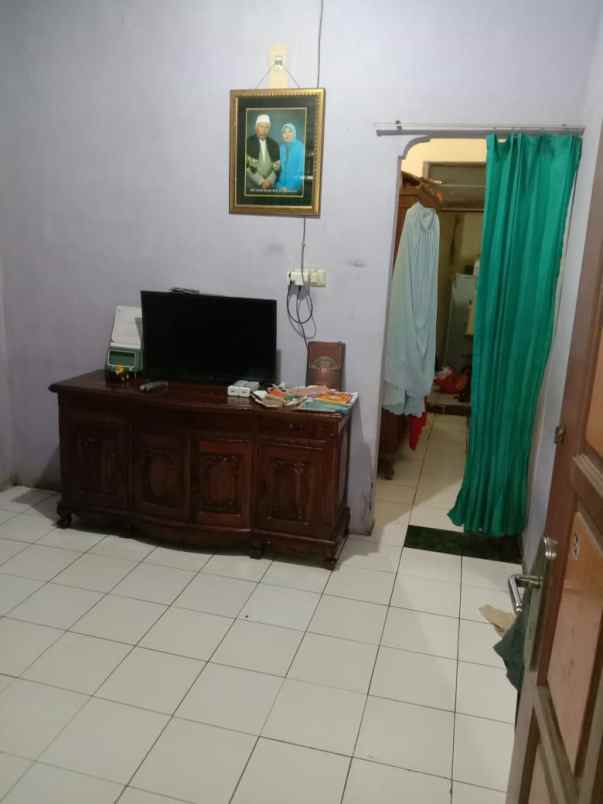 jual rumah lama di kedoya