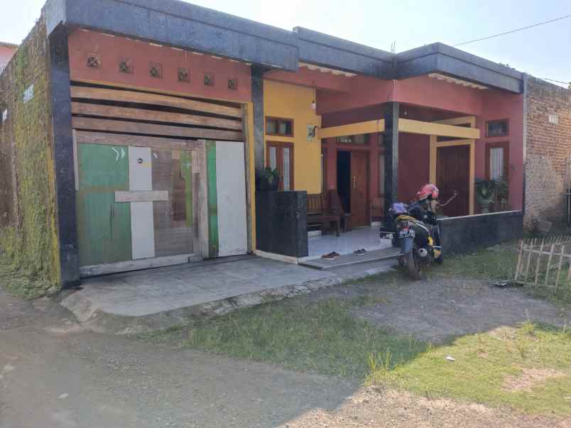 jual rumah sapand dekat pabrik dan pesantren