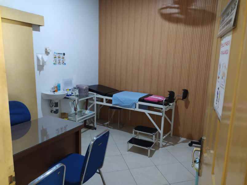 jual tempat usaha di jalan raya kranggan cibubur