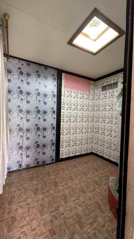 kos bu sri jagakarsa jakarta selatan