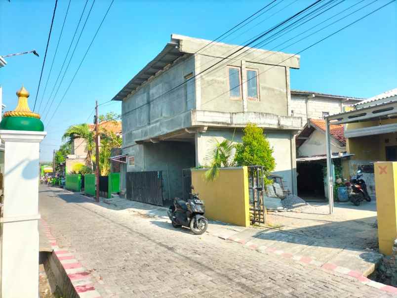 kost 2 lantai di jl supriyadi kalicari