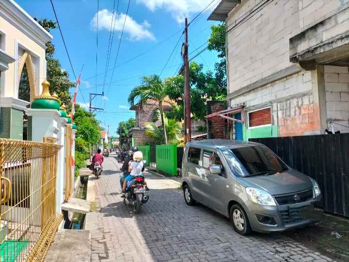 kost 2 lantai di jl supriyadi kalicari