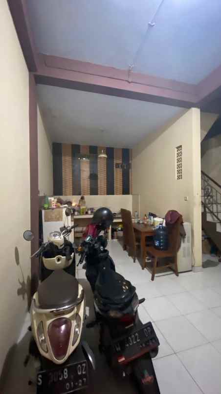 rumah 2 5 lantai dijual murah