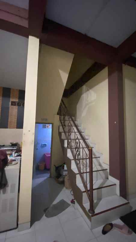 rumah 2 5 lantai dijual murah