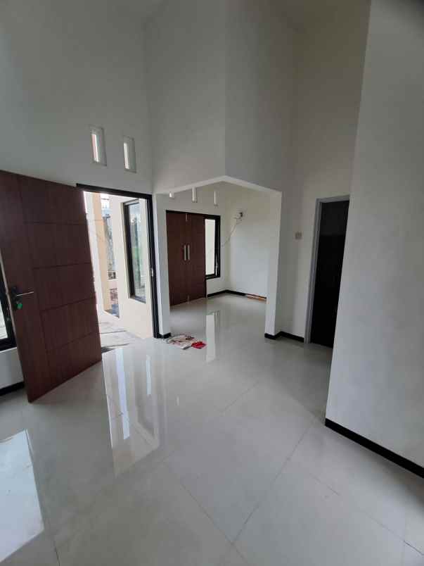 rumah 2 lantai dekat sawojajar free biaya biaya