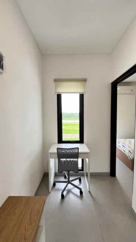 rumah 2 lantai modern klasik 10 menit tol bekasi barat